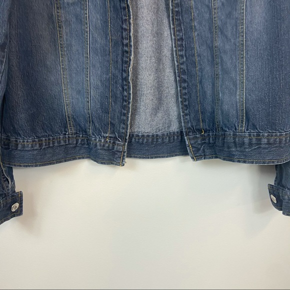 ❗️New York And Company Jean Jacket - Picture 4 of 8